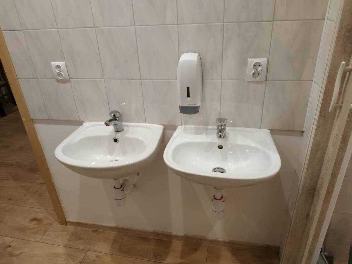 4U Hostel Zgorzelec - Free Parking Jedrzychowice  Εξωτερικό φωτογραφία