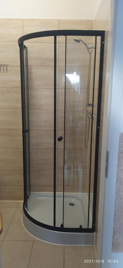 4U Hostel Zgorzelec - Free Parking Jedrzychowice  Εξωτερικό φωτογραφία