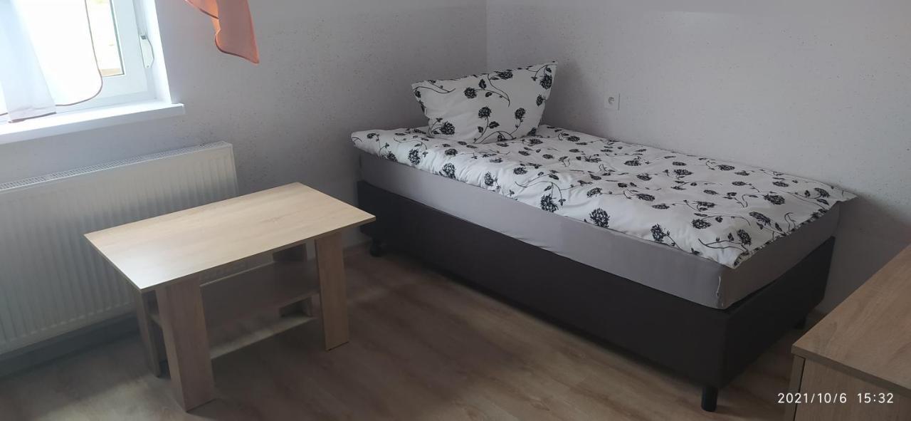 4U Hostel Zgorzelec - Free Parking Jedrzychowice  Εξωτερικό φωτογραφία